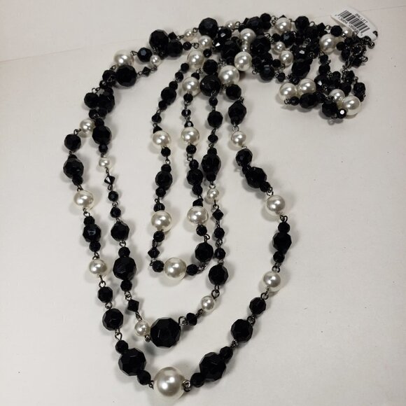 Stylish Multi-Layer Black and Off-White color Beaded Necklace - Elegant Women - Picture 7 of 9
